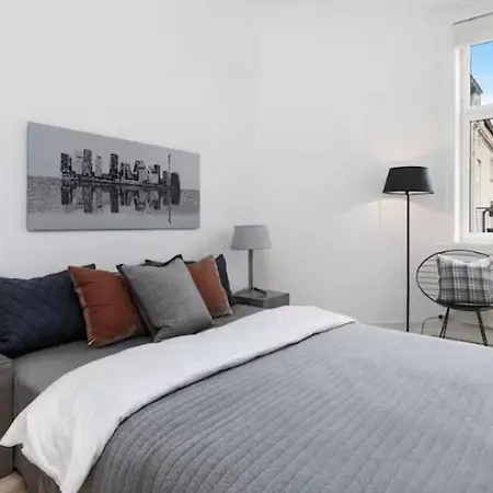 Spacious, Modern In Part Of Town Apartment *